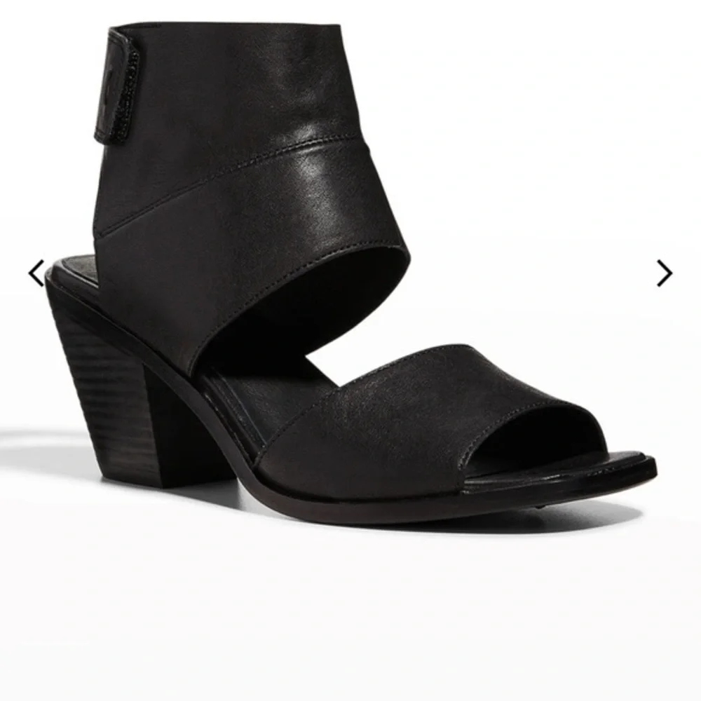 Eileen fisher ARTS ankle- cuff leather sandal